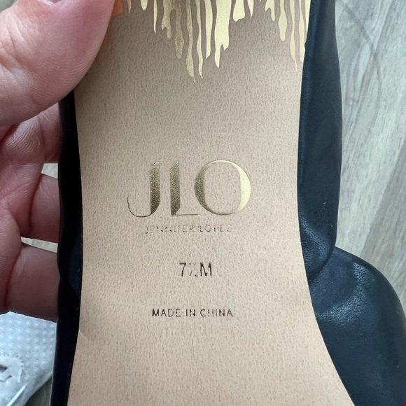 Jennifer Lopez Black Studded Strappy Heels - Picture 4 of 4